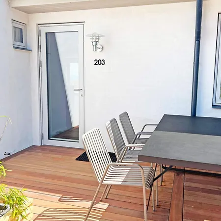4 Person Holiday In Ferienhaus
